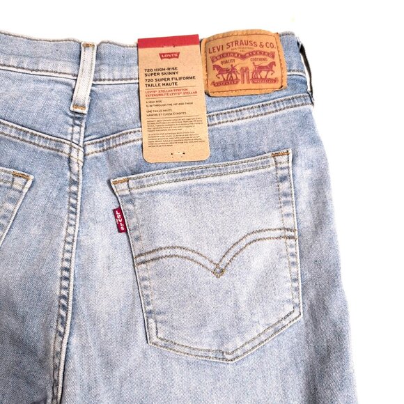 SOLD  Levi's 720 High Rise Super Skinny Stretch Jeans Ladies 28x30 Light Blue - Picture 10 of 16